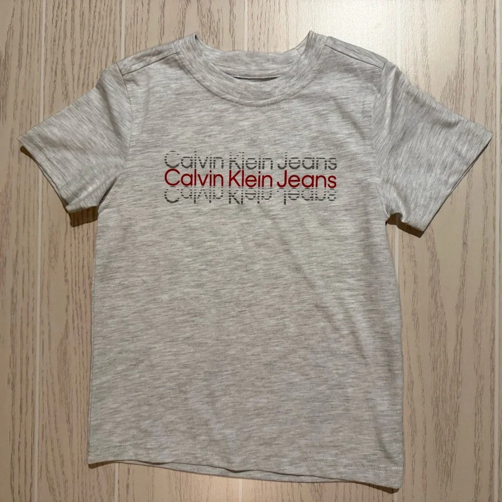 Calvin Klein‎ Jeans Boys 3-Piece Outfit Set Size 5 Polo Tee Shorts NWOT